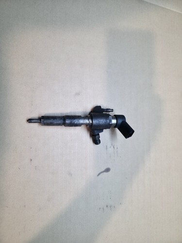 Diesel fuel injector - injector, ford